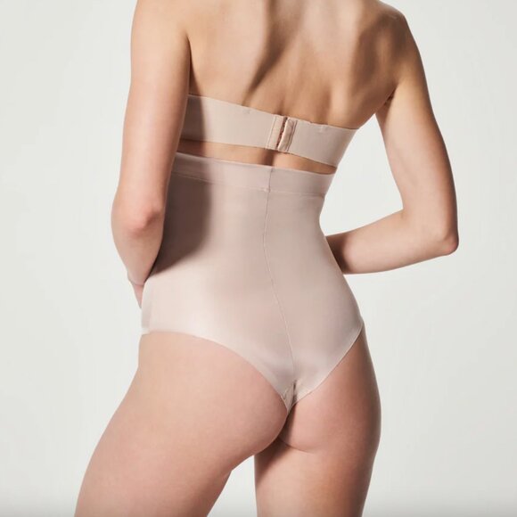 NWT - SPANXshape Suit Your Fancy High-Waisted Thong - Size Medium - Picture 8 of 8